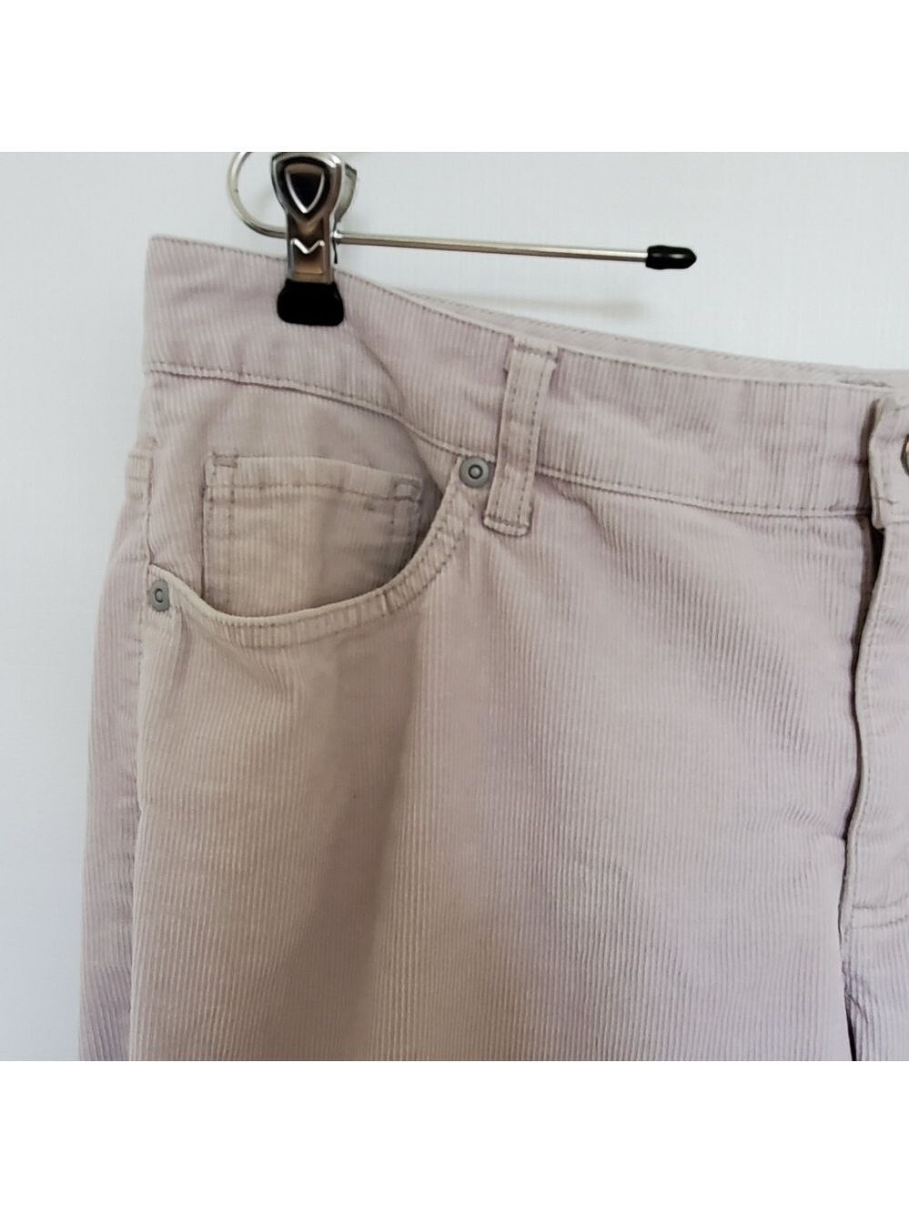 ST. JOHN'S BAY CORDUROY PANT WOMEN 12 STRAIGHT-FIT SLENDER BOOT CUT LIGHT GRAY - Picture 6 of 10
